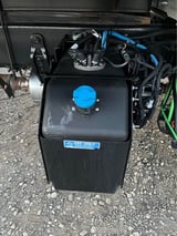 Fluid tank